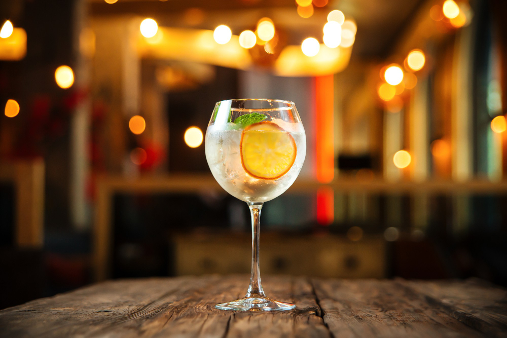 Por que o gin ficou famoso no Brasil?