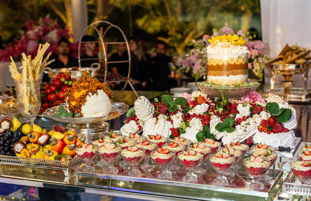 Casamento de Maíra Cardi e Thiago Nigro conta com menu saudável do Delikatessen Buffet