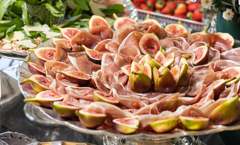 Montagem de estações gourmets para eventos